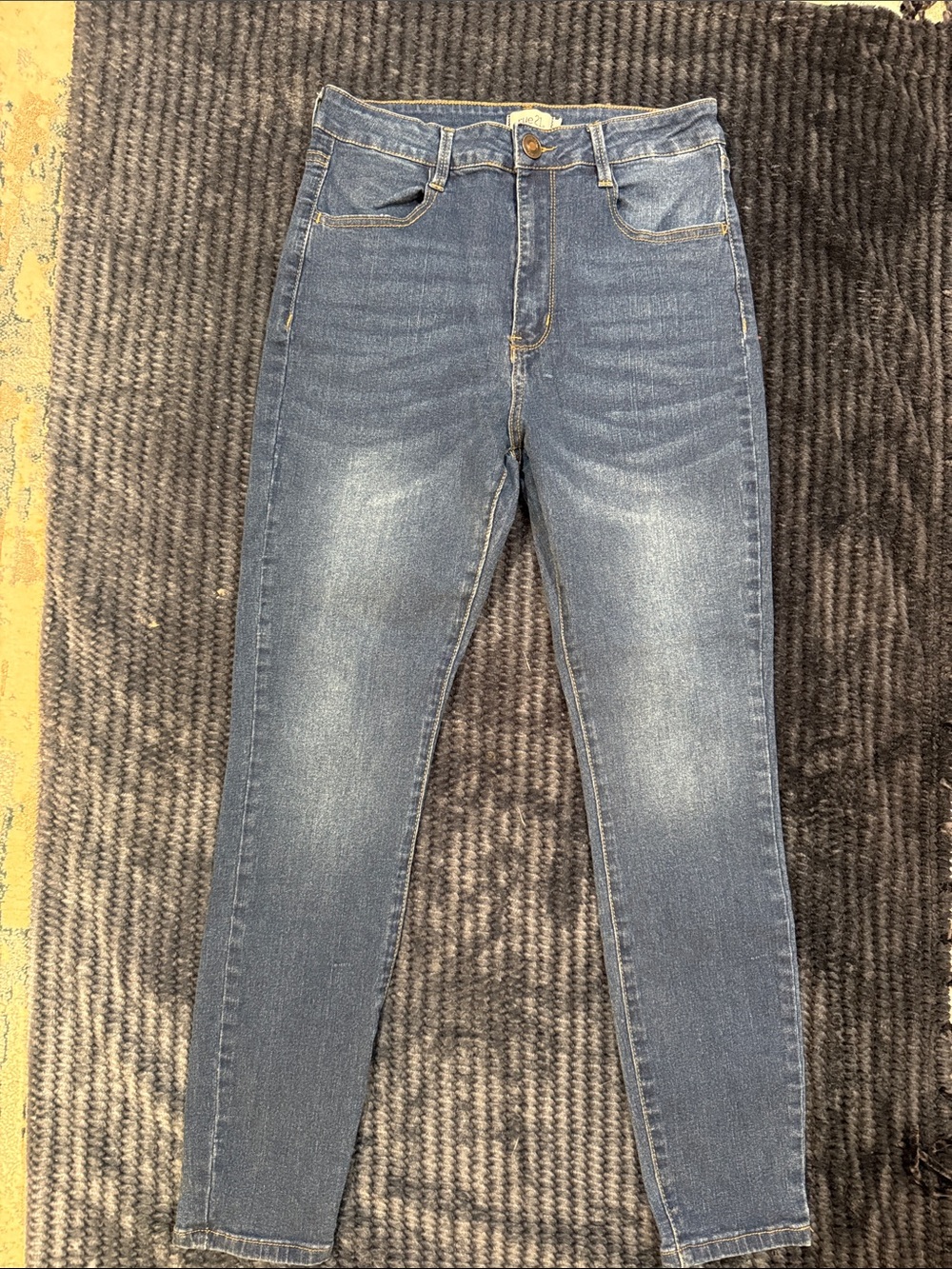 Rue21 Men's Faded Medium Blue Skinny Jeans